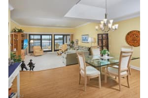 105 La Peninsula Boulevard, NAPLES, FL 34113 Sold 06/14/24