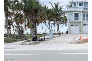 127 Washington Avenue, Fort Myers Beach, FL 33931 - MLS#223094772
