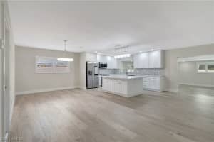 1084 Lake Shore Court, Naples, FL 34103 - MLS#223095203