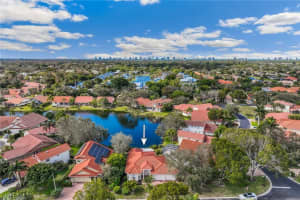 4821 Europa Drive, NAPLES, FL 34105 Sold 06/25/24