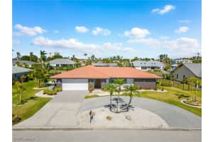 1027 Clarellen Dr, Fort Myers, FL 33919, Sold 12/07/23