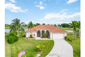 18049 Greenwood Dr, Naples