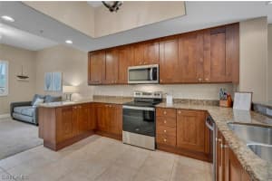 985 Sandpiper Street, NAPLES, FL 34102 Sold 01/31/24