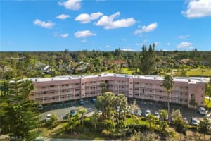 400 Forest Lakes Boulevard, NAPLES, FL 34105 Sold 04/02/24