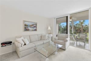 400 Forest Lakes Boulevard, NAPLES, FL 34105 Sold 04/02/24