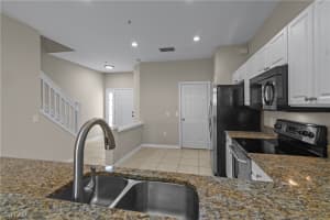 1013 Hampton Circle, NAPLES, FL 34105 Sold 02/02/24