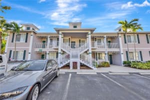 7915 Mahogany Run Lane, NAPLES, FL 34113 Sold 09/09/24