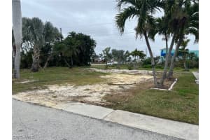 11400 Bayside Boulevard, Fort Myers Beach, FL 33931 - MLS#224000970