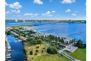 3460 N Key Dr APT 112, North Fort Myers, FL 33903, Sold 06/28/24