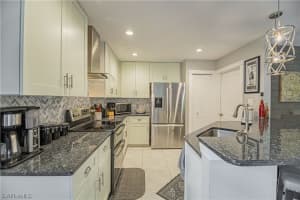 156 Stanhope Circle, NAPLES, FL 34104 Sold 03/28/24