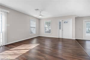 290 Leawood Circle, NAPLES, FL 34104 Sold 09/04/24