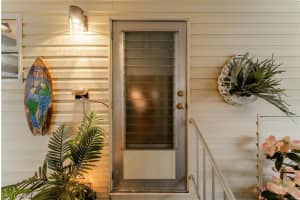 925 Lazy Lane, NORTH FORT MYERS, FL 33917 Sold 04/30/25
