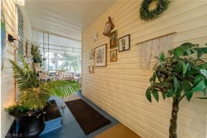 925 Lazy Lane, NORTH FORT MYERS, FL 33917 Sold 04/30/25