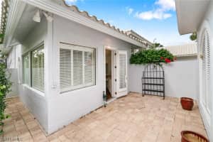 433 Rosemeade Lane, NAPLES, FL 34105 Sold 04/23/24