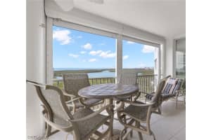 325 Dunes Boulevard, NAPLES, FL 34110 Sold 05/15/24