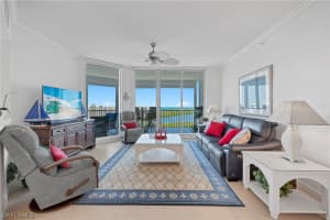 325 Dunes Boulevard, NAPLES, FL 34110 Sold 05/15/24