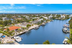 1658 Sabal Palm Drive, SANIBEL, FL 33957 Sold 04/18/24