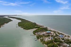 MLS# 224003354, Naples, Florida 34113