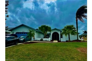 1922 Se 10th Pl, Cape Coral