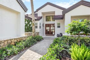 35 Grey Wing Point, NAPLES, FL 34113 Sold 04/19/24