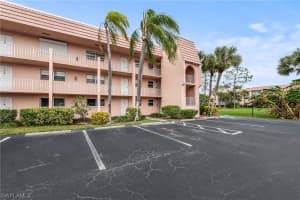 160 Turtle Lake Court, NAPLES, FL 34105 Sold 04/22/24