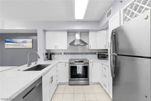 1270 Wildwood Lakes Boulevard, NAPLES, FL 34104 Sold 04/02/24