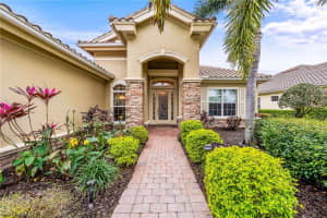 12090 Wicklow Lane, NAPLES, FL 34120 Sold 05/22/24