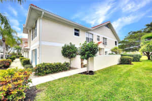 5060 Cedar Springs Drive, NAPLES, FL 34110 Sold 02/22/24