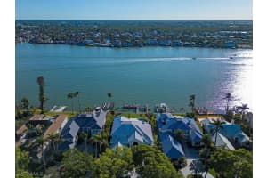 1947 8th Street, NAPLES, FL 34102 Sold 06/20/24