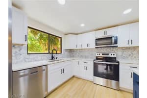 1460 Park Shore Circle, FORT MYERS, FL 33901 Sold 08/01/24