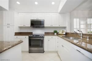 1550 Weybridge Circle, NAPLES, FL 34110 Sold 03/19/24