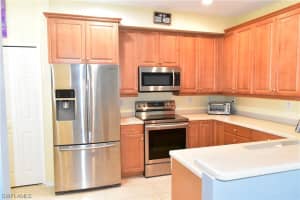 4221 Avian Avenue, FORT MYERS, FL 33916 Sold 10/01/24