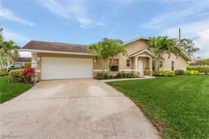 2037 Crown Pointe Boulevard, NAPLES, FL 34112 Sold 05/15/24