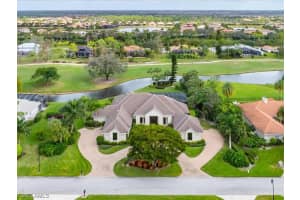 4687 Oak Leaf Drive, NAPLES, FL 34119 Sold 08/30/24