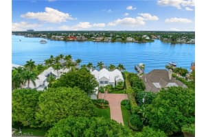 901 Galleon Drive, Naples, FL 34102 Sold 03/28/25