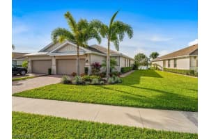 14610 Edgewater Circle, NAPLES, FL 34114 Sold 10/03/24