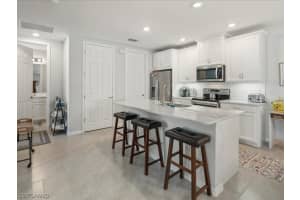 14610 Edgewater Circle, NAPLES, FL 34114 Sold 10/03/24