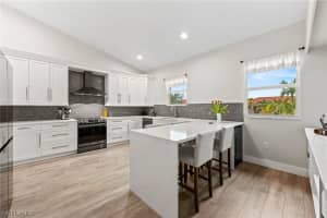 6825 Huntington Lakes Circle, NAPLES, FL 34119 Sold 05/08/24