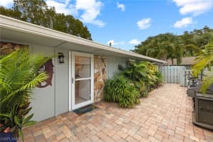 4257 Island Circle, FORT MYERS, FL 33919 Sold 10/30/24