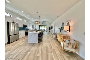 685 107th Avenue, Naples, FL 34108 - MLS#224007621