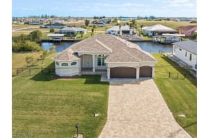 725 36th Place, Cape Coral, FL 33993 Sold 05/21/25