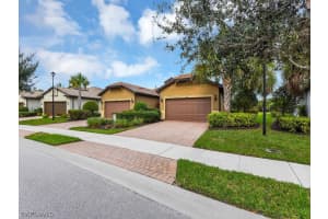 7574 Jacaranda Lane, NAPLES, FL 34114 Sold 09/30/24