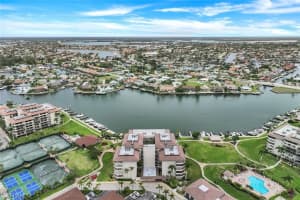 601 Seaview Court, MARCO ISLAND, FL 34145 Sold 03/06/24