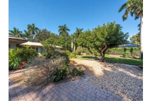 725 Pectin Road, NAPLES, FL 34102 Sold 11/21/24
