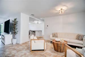 118 Debron Drive, NAPLES, FL 34112 Sold 04/25/24