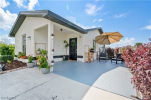 126 Palmetto Circle, Port Charlotte, FL 33952 - MLS#224009159