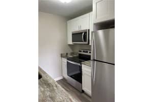 4607 Bayshore Drive, NAPLES, FL 34112 Sold 03/19/24