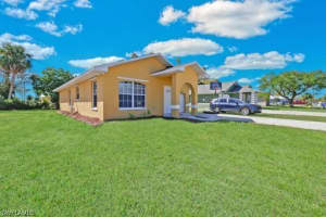 2994 Dunbar Avenue, FORT MYERS, FL 33916 Sold 09/13/24