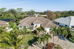 2037 Laguna Way, NAPLES, FL 34109 Sold 04/29/24