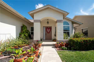 13285 Greywood Circle, Fort Myers, FL 33966 Sold 04/02/25